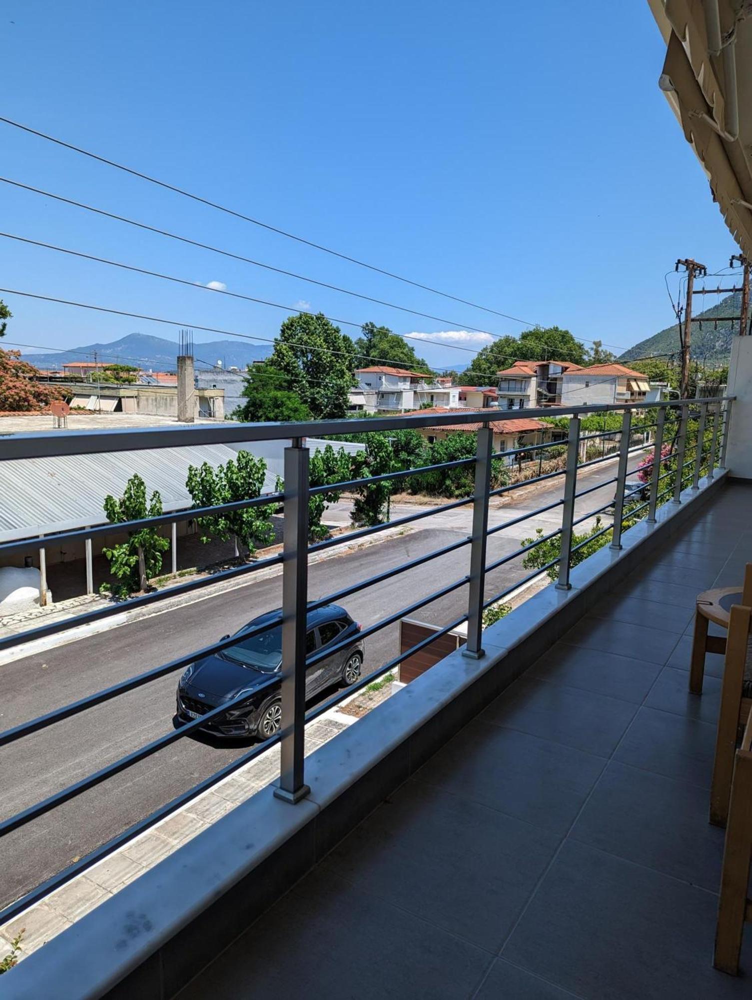 Samaras Apartments In กาเมนาวูร์ลา ภายนอก รูปภาพ