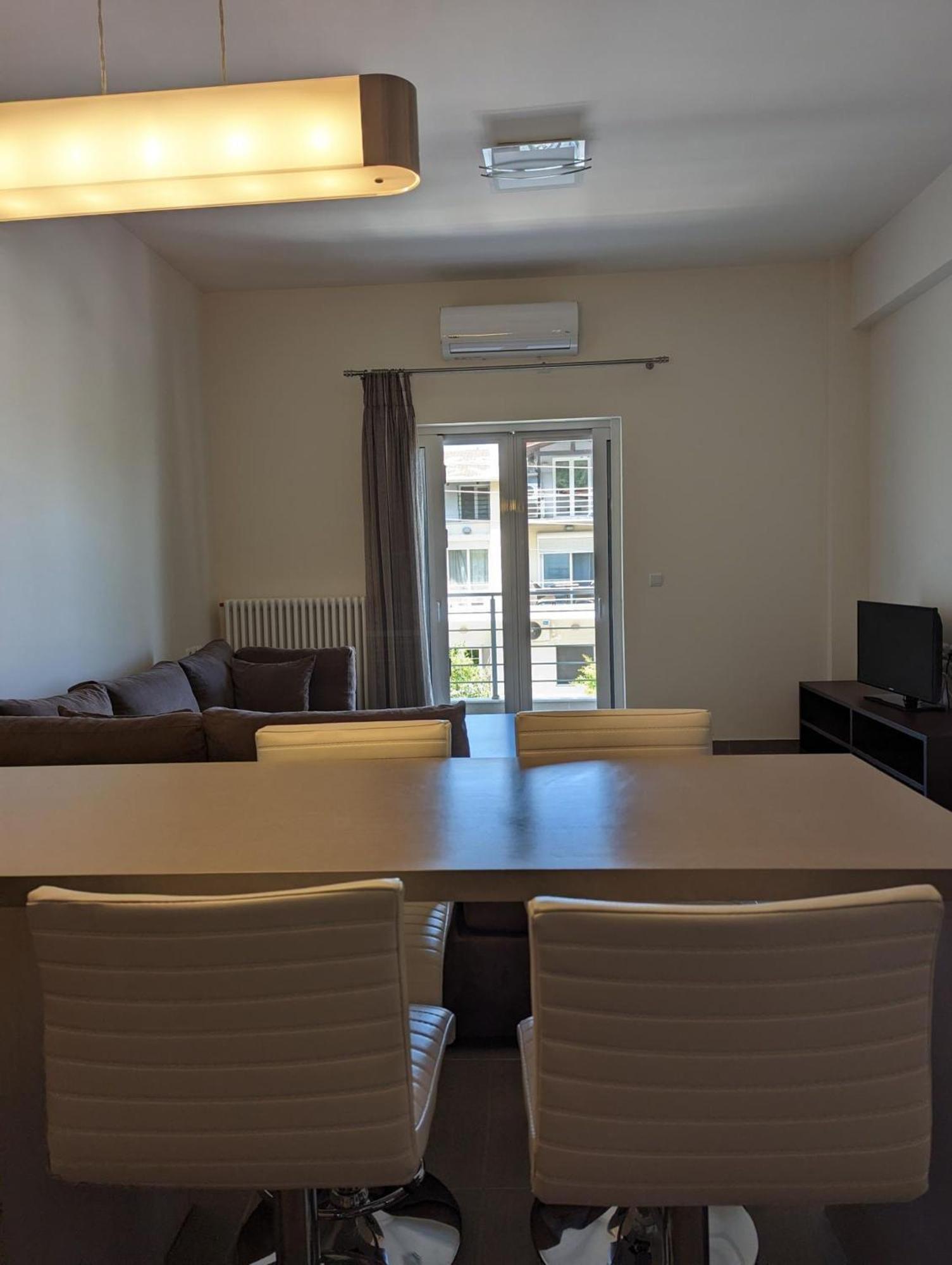 Samaras Apartments In กาเมนาวูร์ลา ภายนอก รูปภาพ