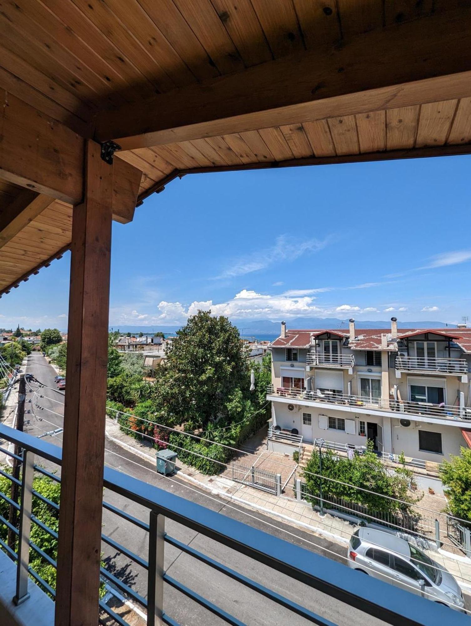 Samaras Apartments In กาเมนาวูร์ลา ภายนอก รูปภาพ